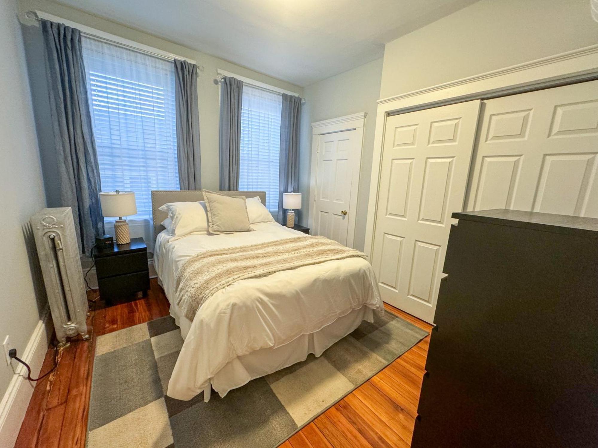 Huge,3 Bed,2Bath,Public Transport,Boston,Sleeps 9 Apartamento Brookline Exterior foto